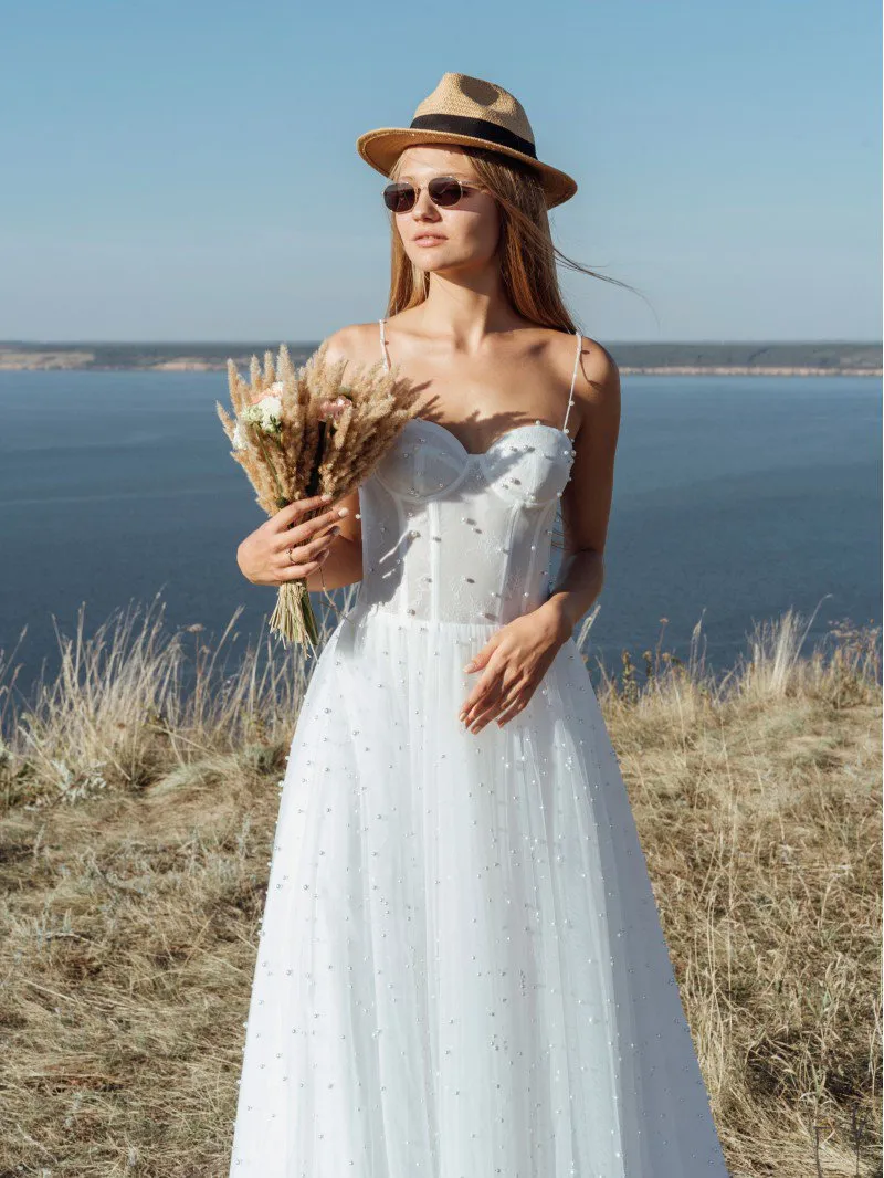 ---Abito da sposa A-line economico con scollo a cuore e corpetto a bustino fatto in organza--