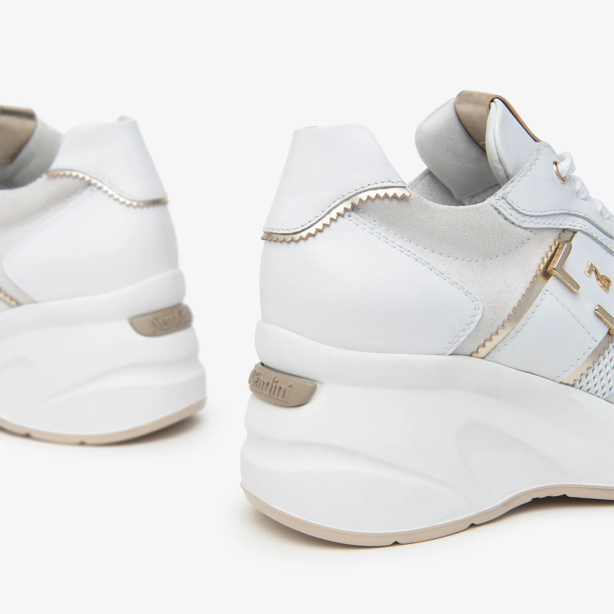 NERO GIARDINI Sneakers con zeppa Donna - Bianco modello E409890D