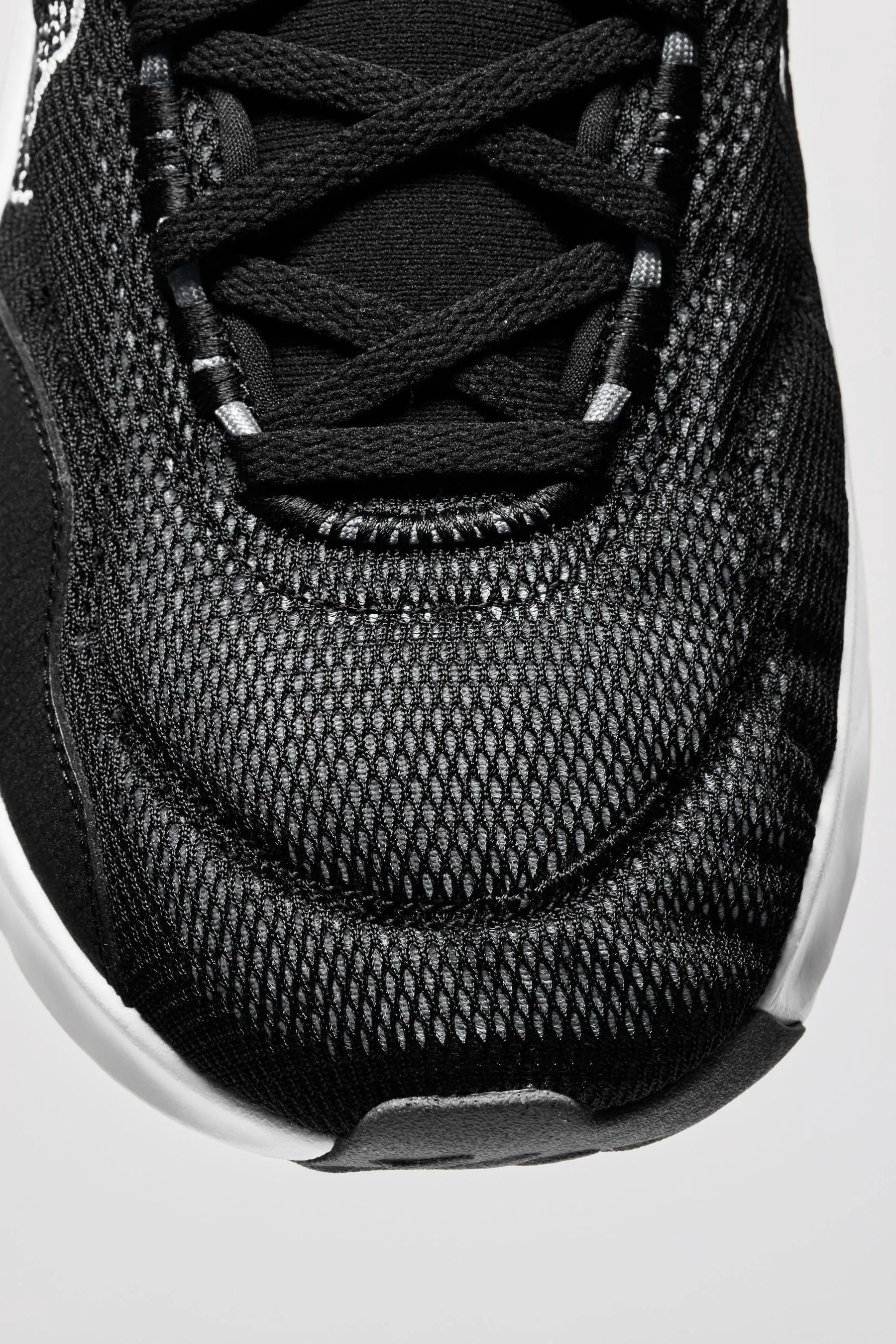 Nike - Legend Essential 3 - Scarpe da ginnastica